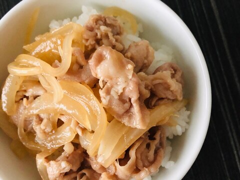 【お弁当◎50g豚肉で】玉ねぎジューシー豚丼